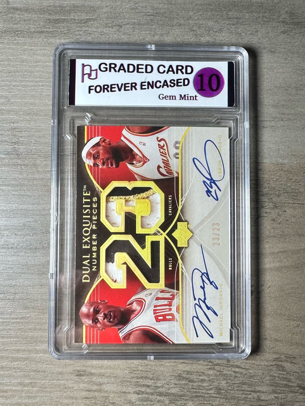 Michael Jordan & LeBron James Dual Exquisite Autograph Gem Mint 10 Novelty Card